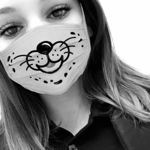 Meet your Posher, Adrianna